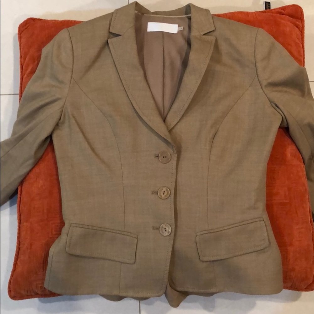 Pant suit